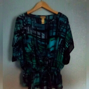 Miss Tina blouse size 12/14 ( box AD )